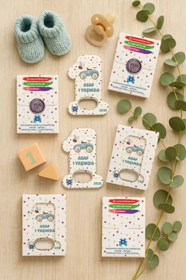 Mühürlü Kutulu 1 Yaş Açacak Magnet | Kişiye Özel Bebek Hediyesi