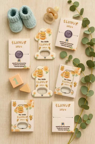 Mühürlü Kutulu 1 Yaş Açacak Magnet | Kişiye Özel Bebek Hediyesi