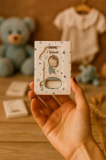 Kutulu 1 Yaş Açacak Magnet | Bebek, Doğum Günü & Baby Shower Hediyesi
