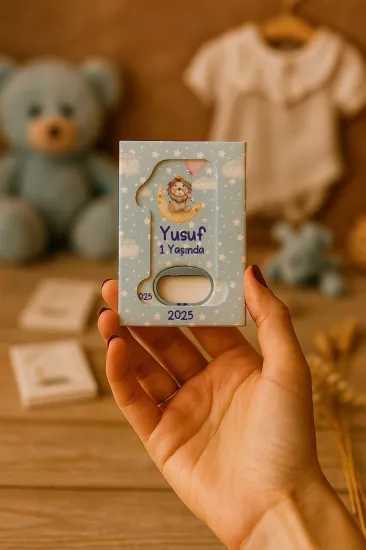 Mühürlü Kutulu 1 Yaş Açacak Magnet | Kişiye Özel Bebek Hediyesi