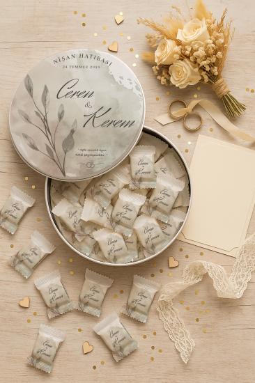 Metal Kutulu Sütlü Madlen Çikolata – Kişiye Özel Söz, Kına & Düğün Hediyesi