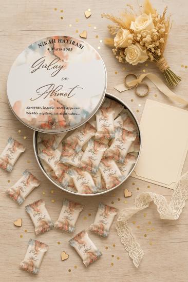 Metal Kutulu Sütlü Madlen Çikolata – Kişiye Özel Söz, Kına & Düğün Hediyesi